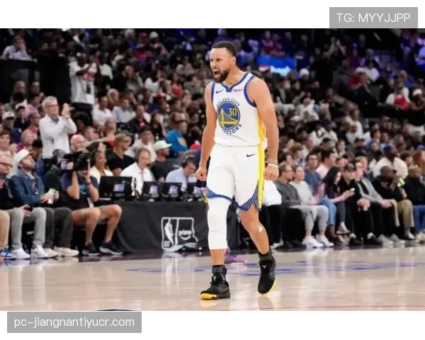 格林挡拆制造错位，助推库里外线效率较上季回升