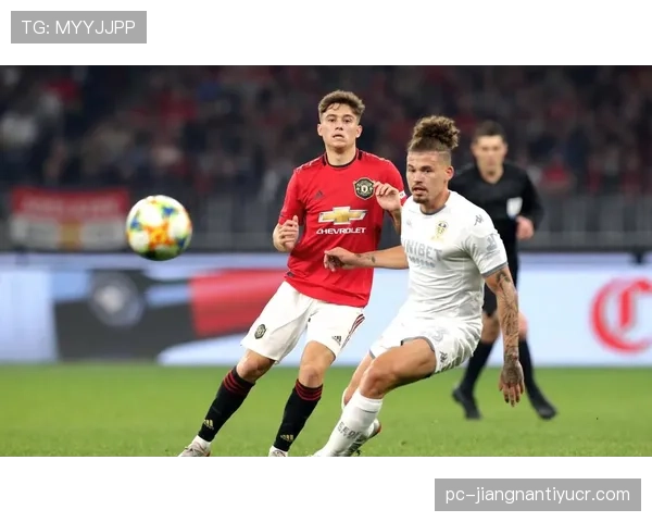 曼联重建阶段阵容变动，问题积累是否面临赛季成绩影响考验