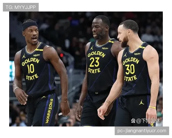 格林挡拆防守对位库里助勇士提升防守效率明显